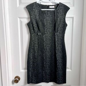 Calvin Klein dress Women Small 6 black pattern midi classic chic sleeveless
